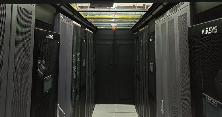 1648570610534554.jpg Chillrow with Containment System (Double Row).jpg